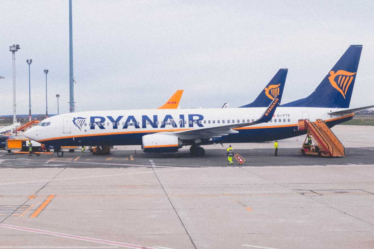 Ryanair ID Requirements: Can You Fly on a Ryanair With A Driving License?