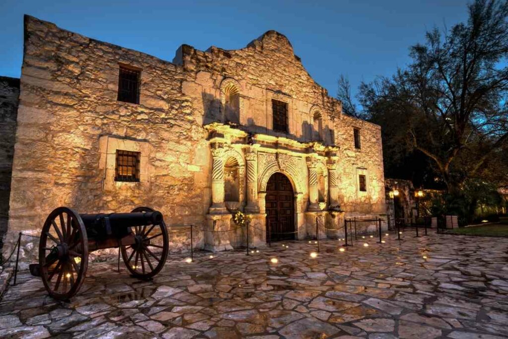 world famous Alamo Mission visit