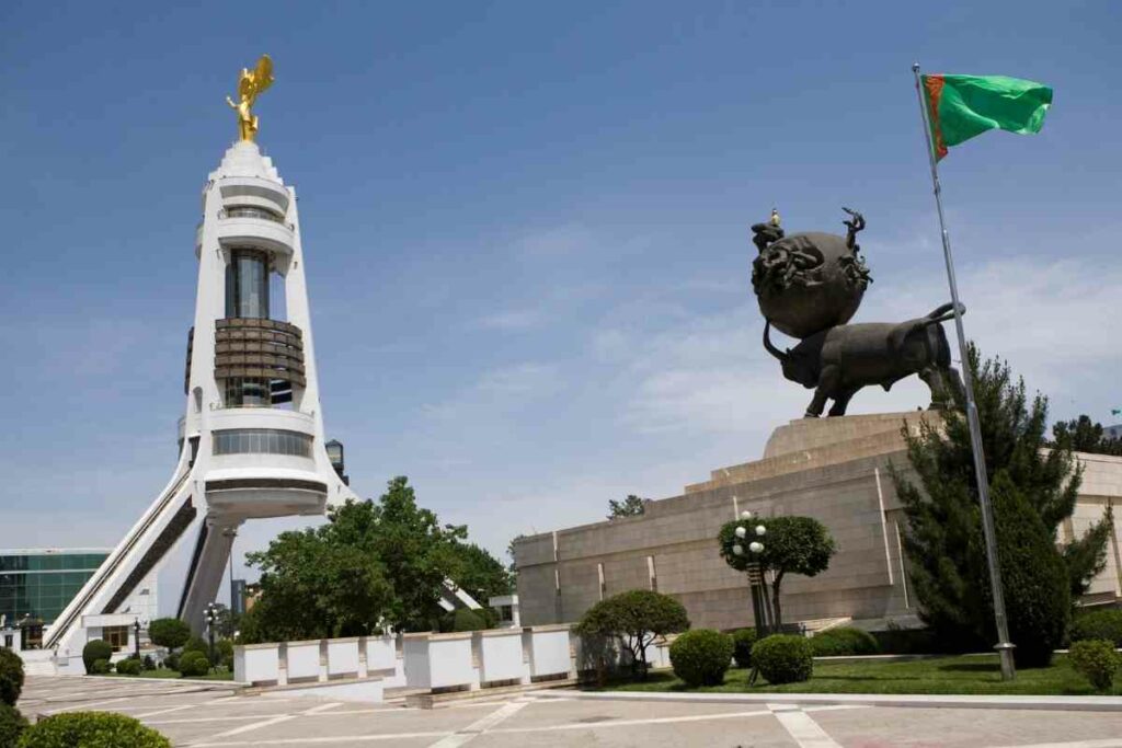 Ashgabat Earthquake museum entrance