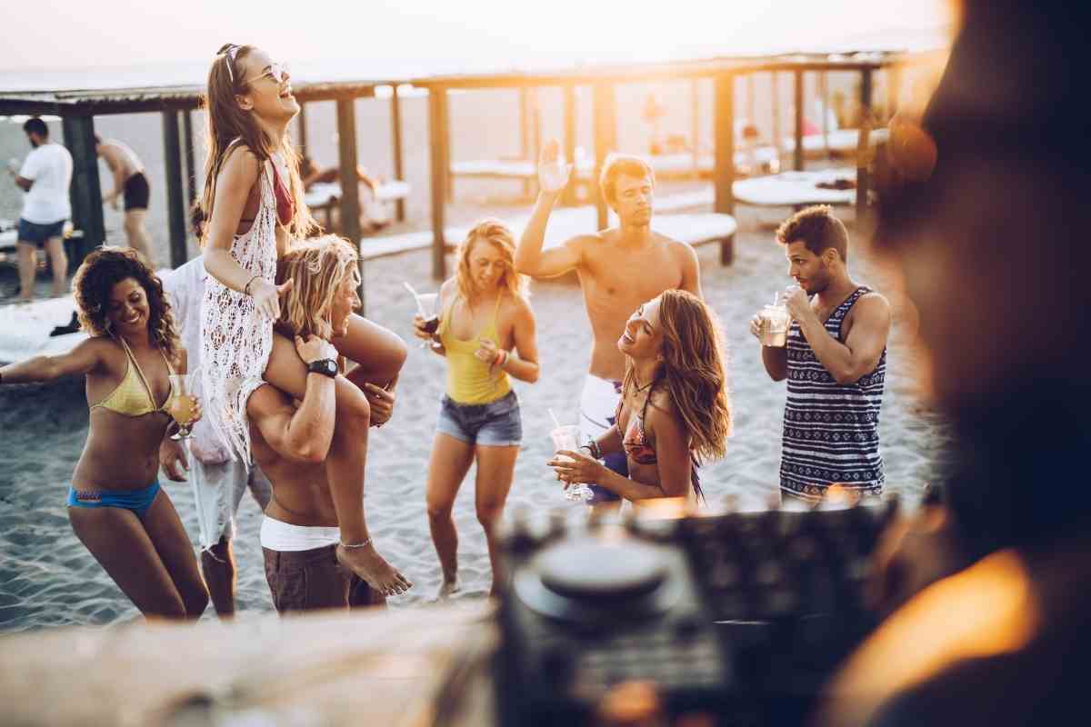 Best Party Beaches in Florida – 13 Best Beach Destinations