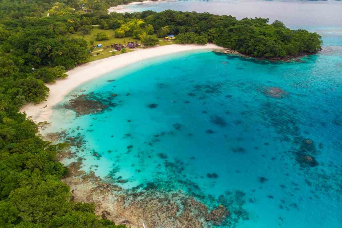 Champagne Beach Vanuatu – Is It Worth a Visit?