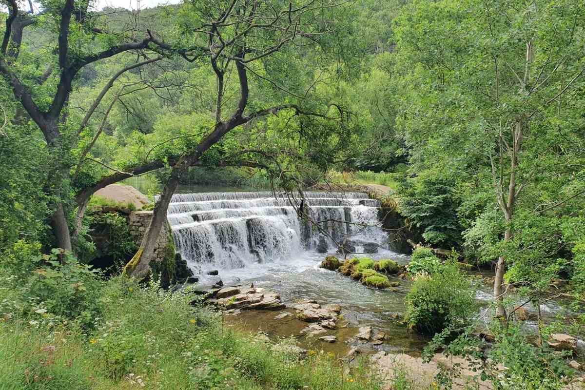 5 Easy Peak District Walks You Can Do with the Kids