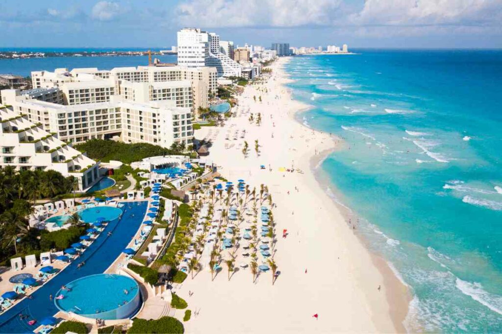 Aruba Vs Cancun guide for travelers