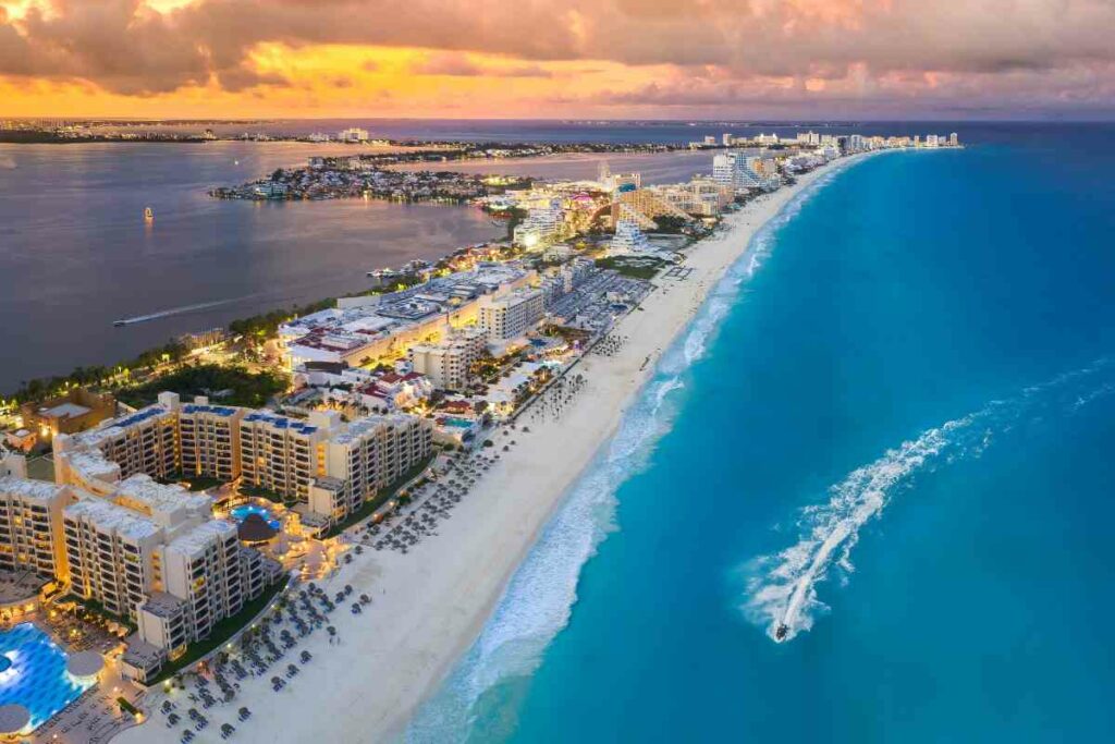 Aruba or Cancun vacation destination comparison
