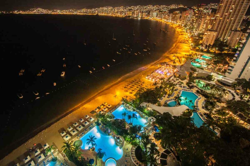 Beaches in Acapulco guide