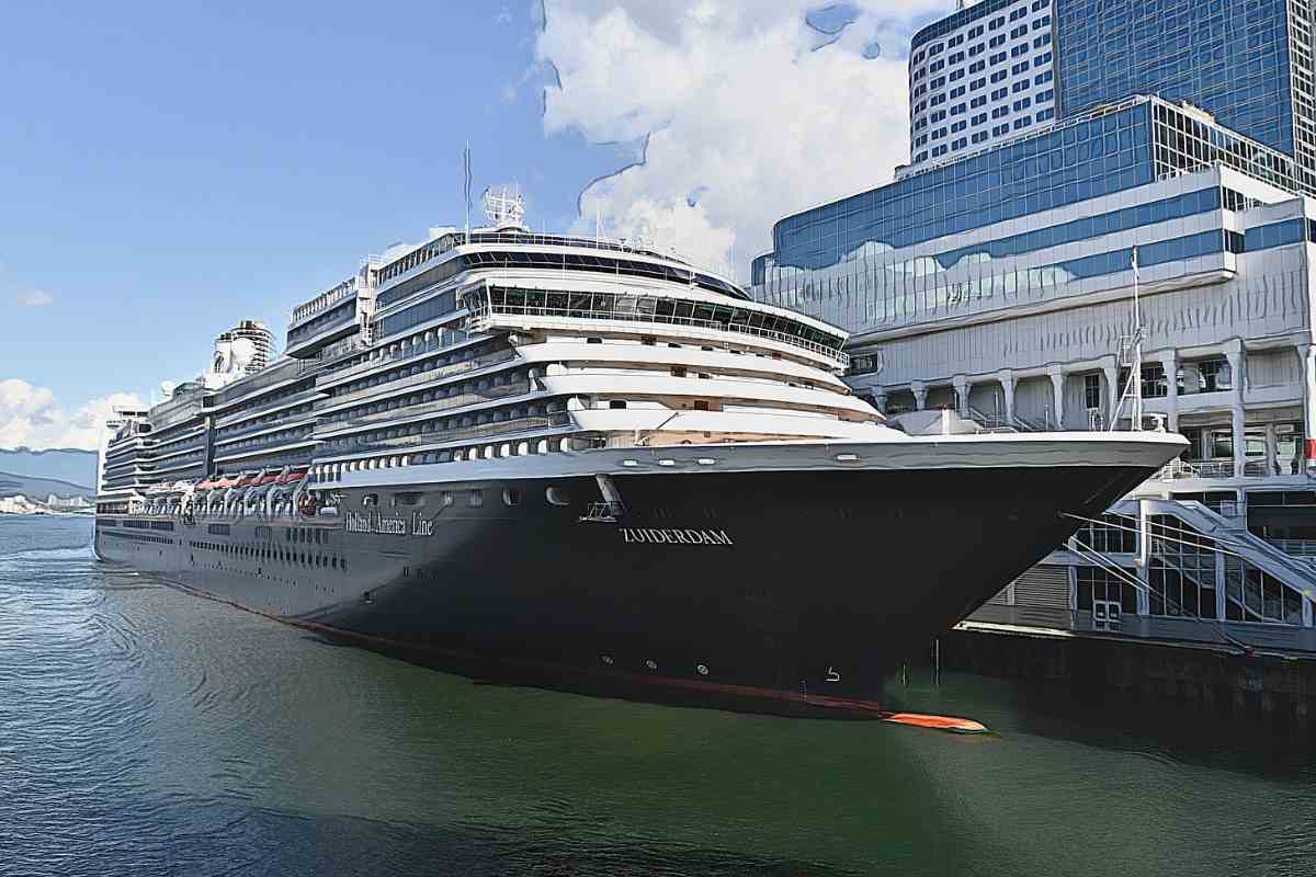 Holland America Launches ‘Time Of Your Life’ Wave Season Offers