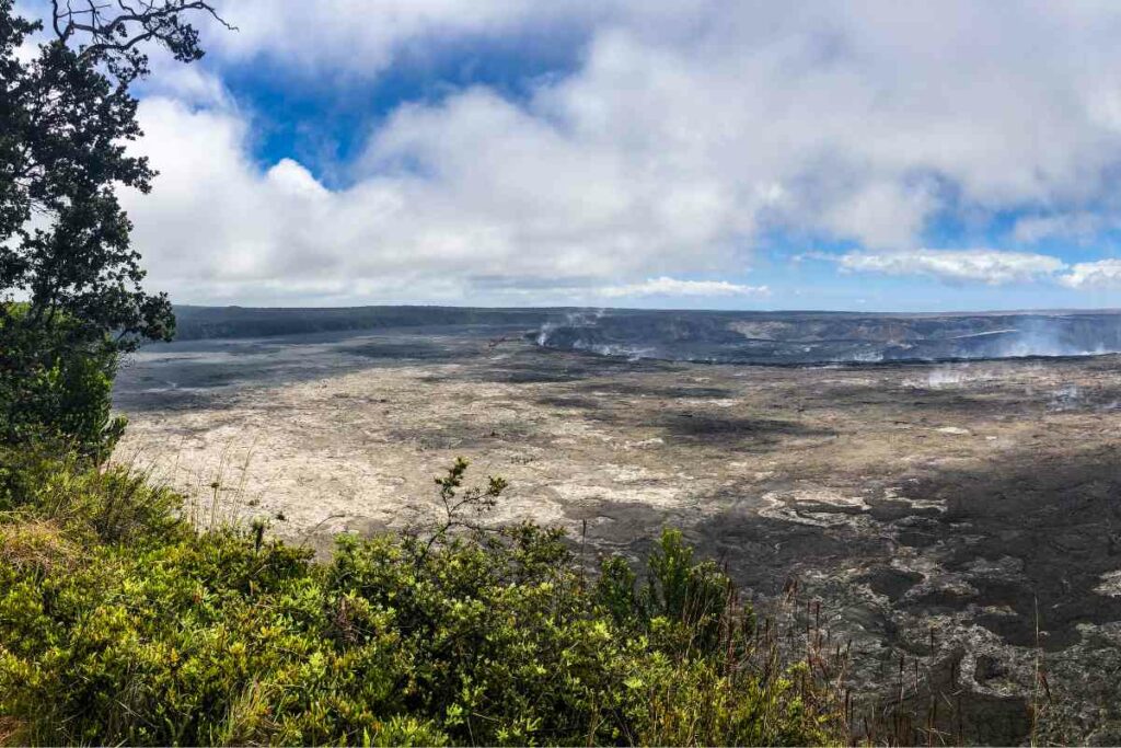 The Volcanoes National Park Hawaii views