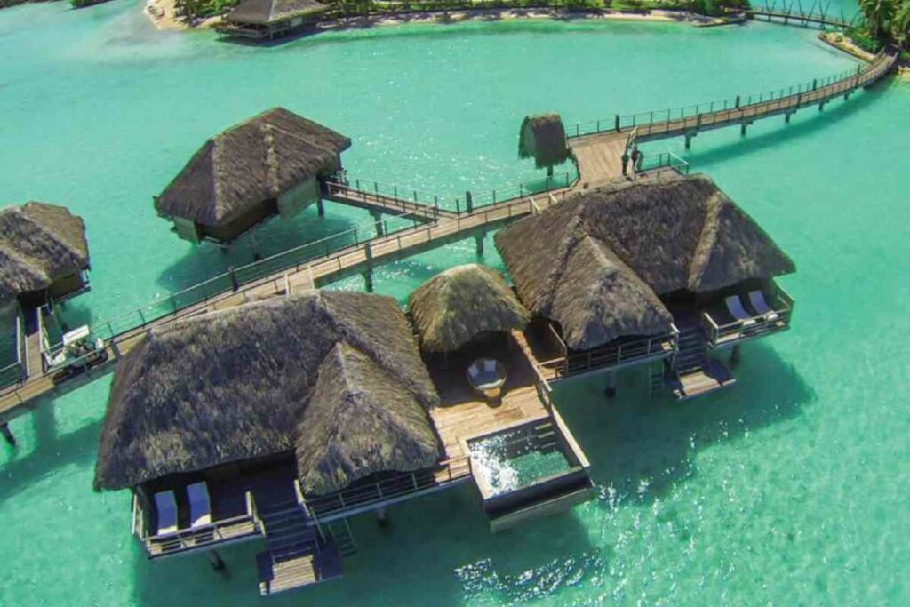 @booking.com Four Seasons Resort Bora Bora Beach