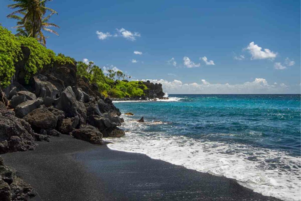 Pa’iloa Beach in Maui is perfect for swimming