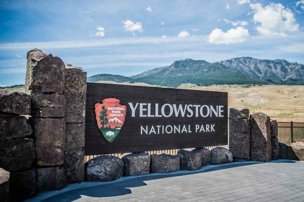 Visiting Yellowstone National park 3 days