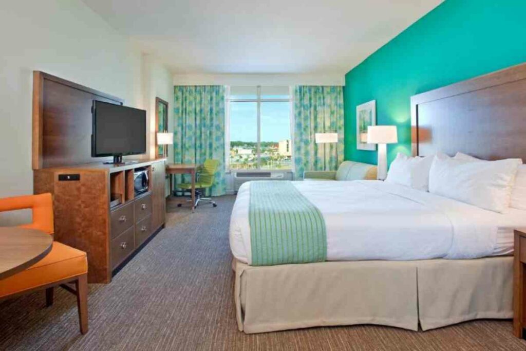 @booking.com Holiday Inn Resort Fort Walton Beach
