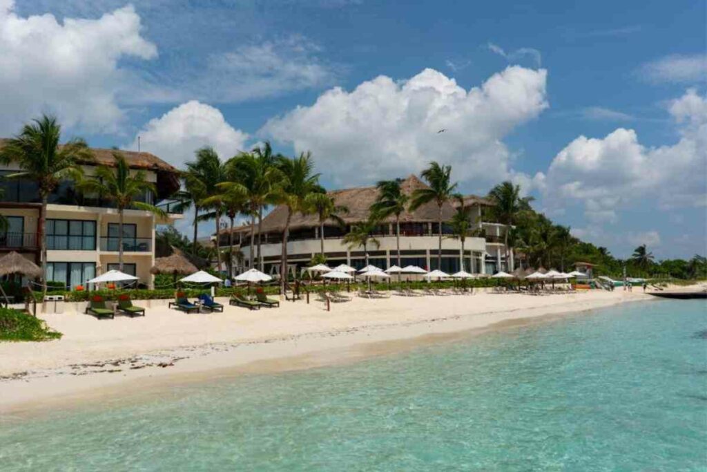 @booking.com The Reef Coco Beach & Spa All Inclusive