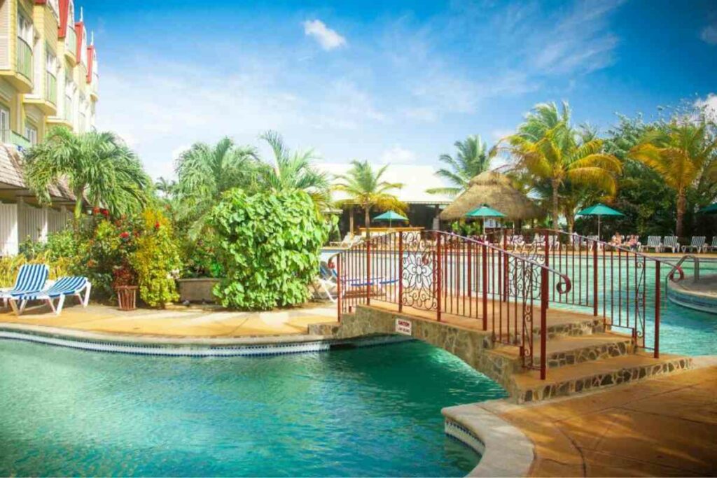 @booking.com Coco Palm Resort All Inclusive