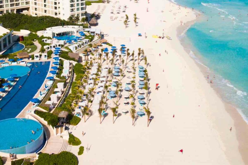Cancun tourist's season peak