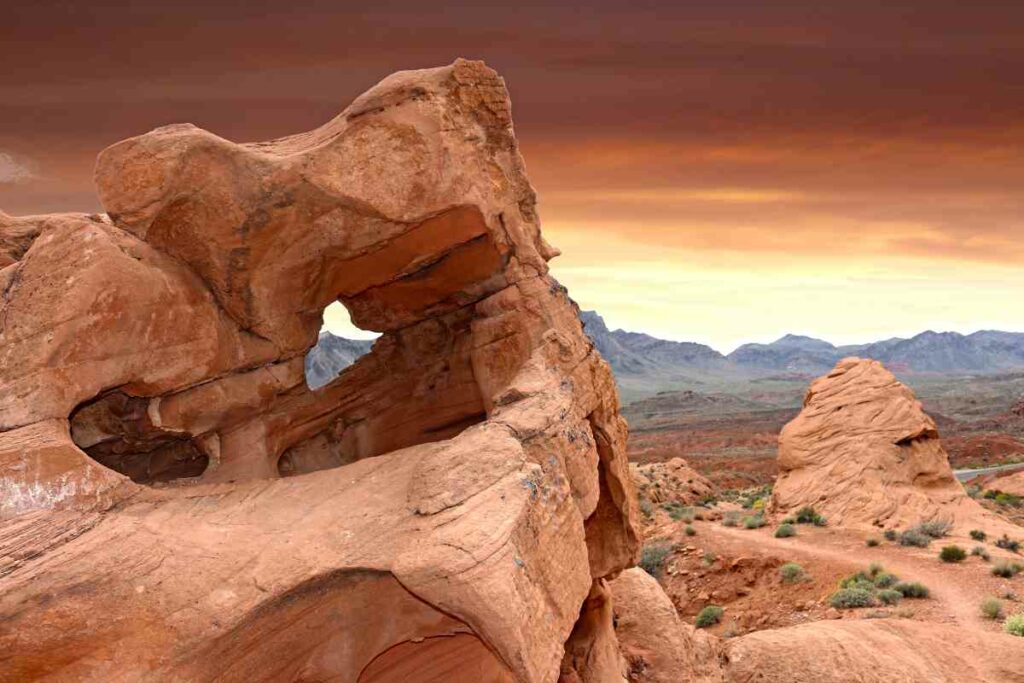 The Valley of Fire State Park things to do travel guide