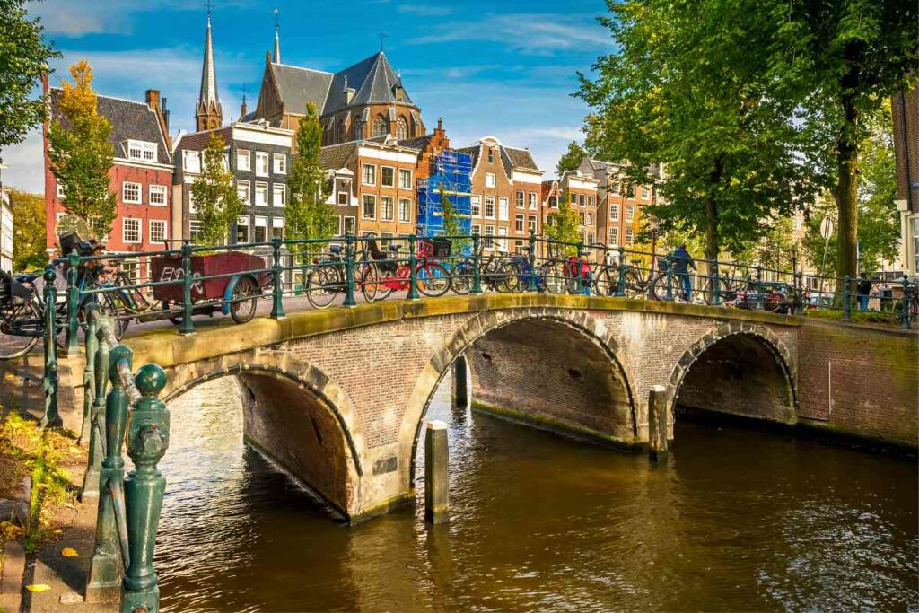 Amsterdam solo travel