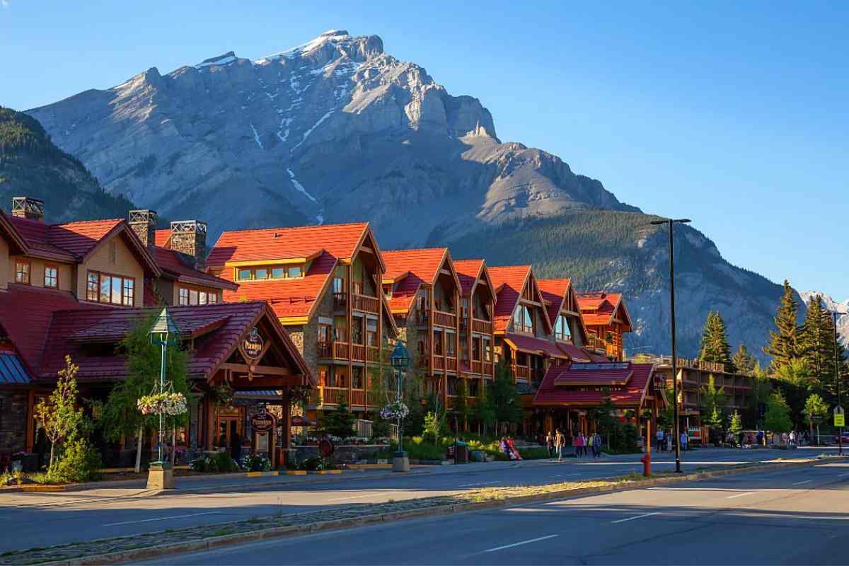 When Is The Best Time To Visit Banff?