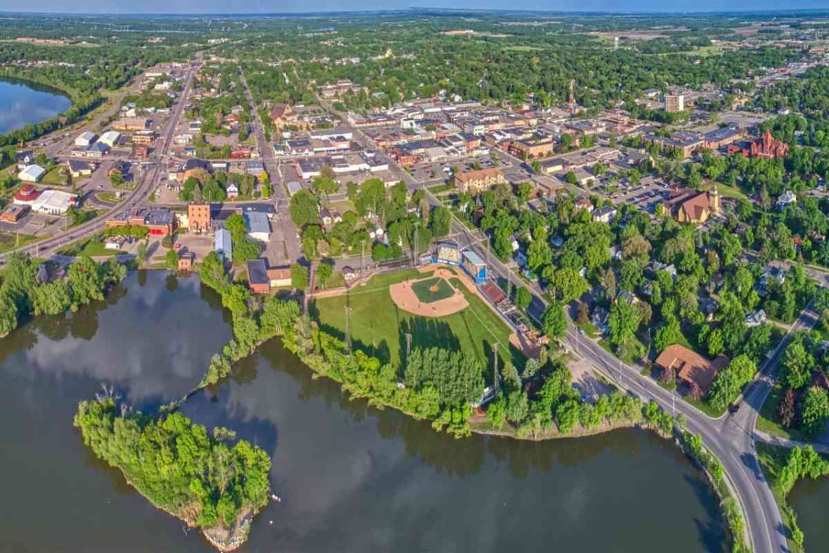 8 Things To Do In Alexandria, MN (Activities & Attractions)