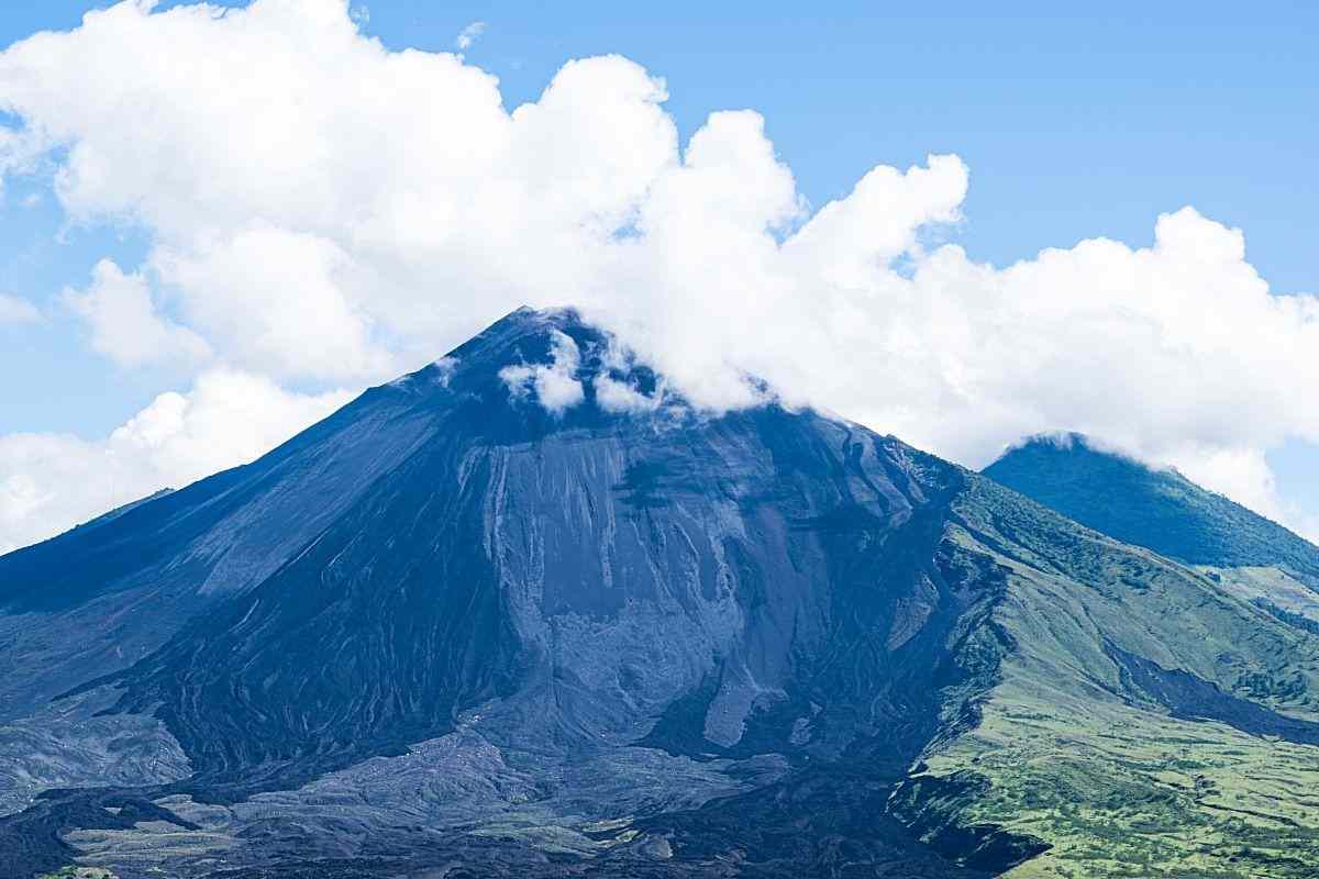 Pacaya Volcano 2-Day Hike Guide (My Itinerary)