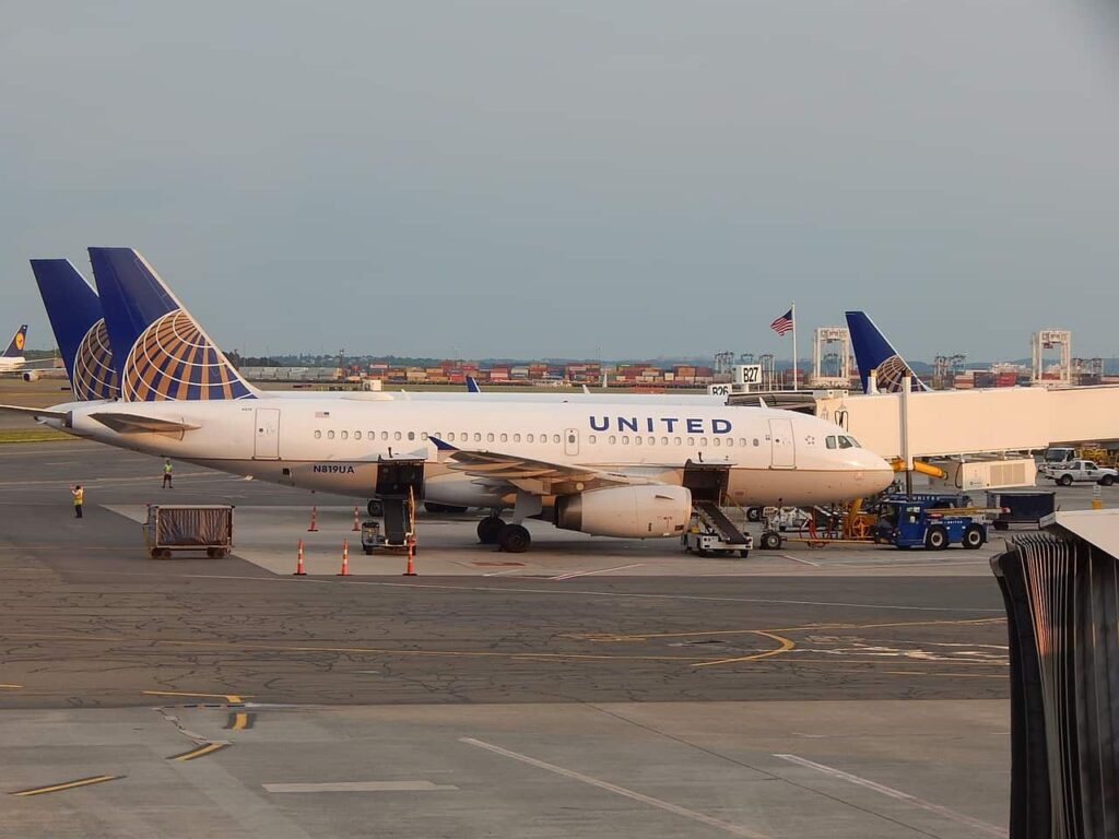 United airlines aircraft on the runway