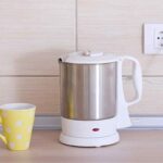 Best Electric Kettles for Travel to Buy (Our Top 7 Picks)