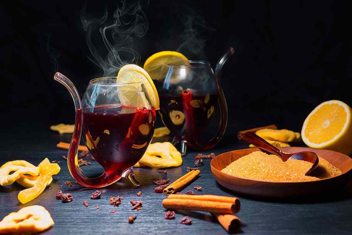 Glühwein (Mulled Wine) Guide to the Classic Winter Beverage