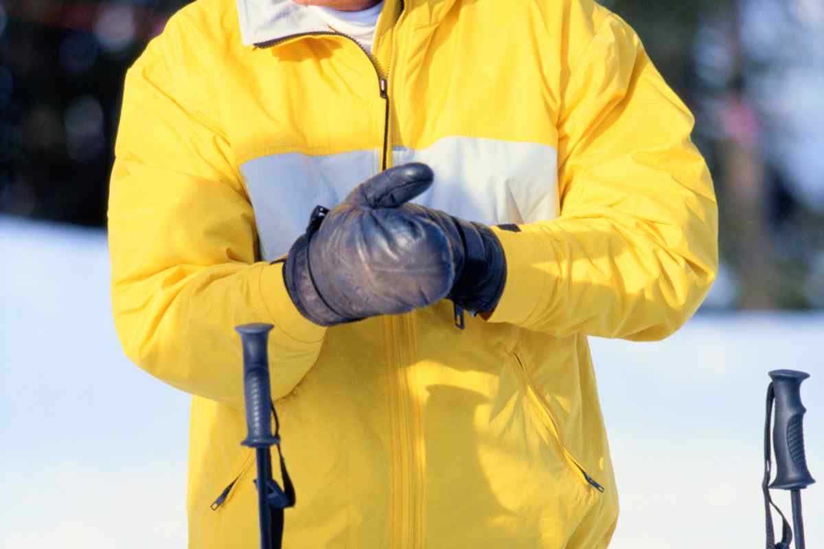 Gloves vs Mittens Which is Better for Skiing?