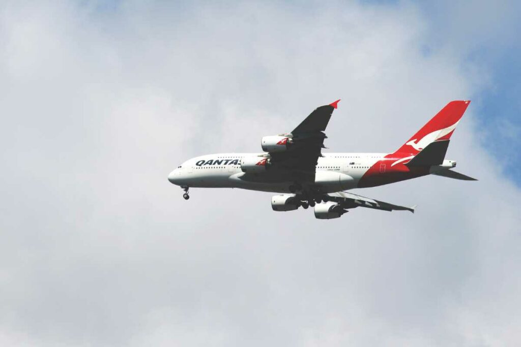 airplane Qantas airline