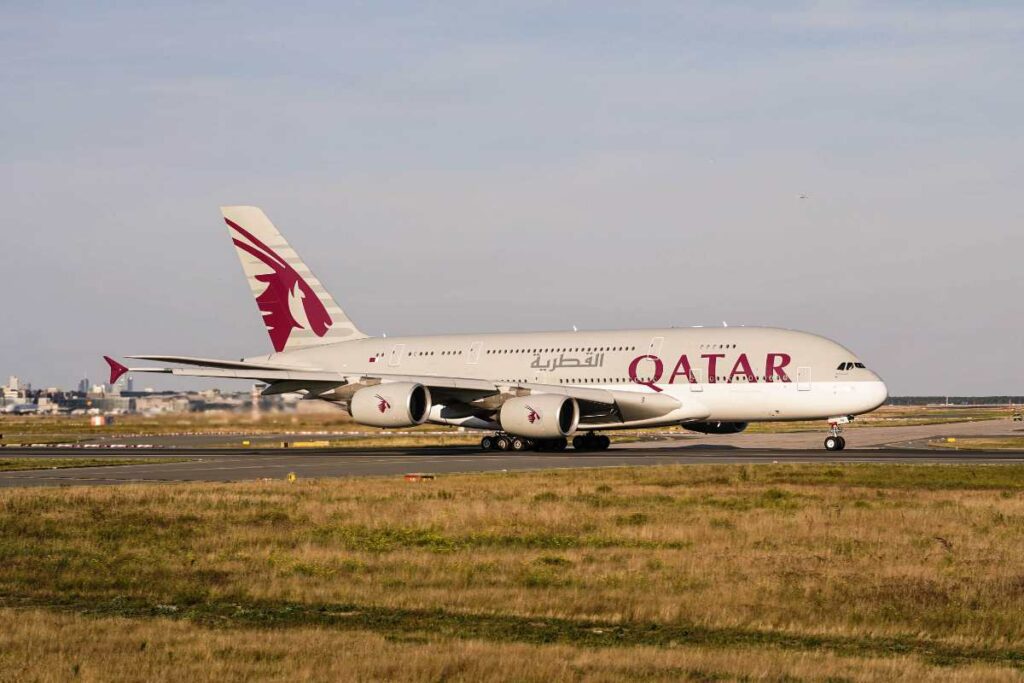 Qatar Airways in flight dining