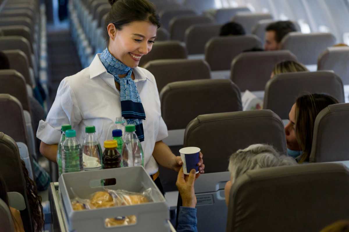 Do AER Lingus Provide Food? Onboard Meal Options Explored