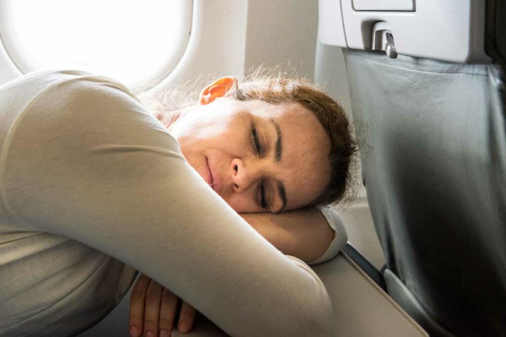 Spirit airline Allow Pillows